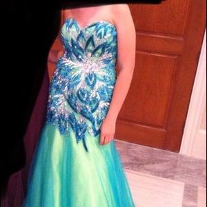 Size 14 prom dress